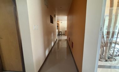 Casa en venta - 4 Dormitorios 3 Baños - Cochera - 1608Mts2 - Villa Elisa