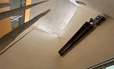 Casa en venta - 4 Dormitorios 3 Baños - Cochera - 1608Mts2 - Villa Elisa