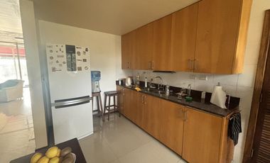 Casa en venta - 4 Dormitorios 3 Baños - Cochera - 1608Mts2 - Villa Elisa