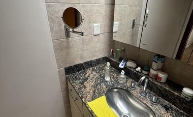 Casa en venta - 4 Dormitorios 3 Baños - Cochera - 1608Mts2 - Villa Elisa