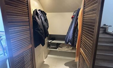 Casa en venta - 4 Dormitorios 3 Baños - Cochera - 1608Mts2 - Villa Elisa