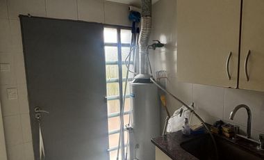 Casa en venta - 4 Dormitorios 3 Baños - Cochera - 1608Mts2 - Villa Elisa