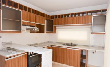 Departamento  tipo duplex en condominio  .