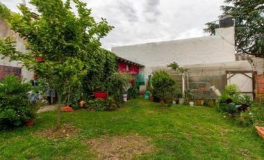 Casa en venta - 2 Dormitorios 2 Baños - Cochera - 320Mts2 - Santa Clara del Mar