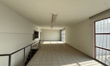 Bodega en renta 1,362m2 en El Salto Cimeg