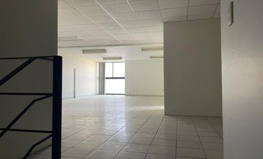 Bodega en renta 1,362m2 en El Salto Cimeg