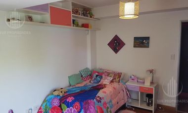 Casa de 4 amb con fondo propio- galeria- parrilla en  Bambu Classic en Canning