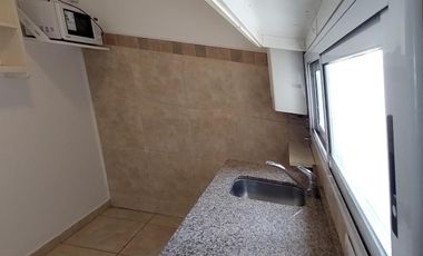Departamento 1 dormitorio cerca Plaza Colon