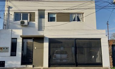 Dúplex en alquiler en Esquiú primera cuadra