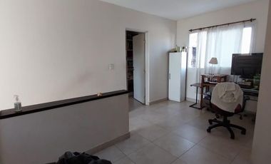 Dúplex en alquiler en Esquiú primera cuadra