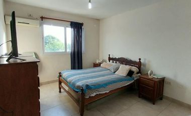 Dúplex en alquiler en Esquiú primera cuadra