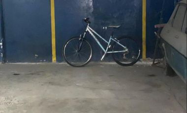 Cochera en Lomas de Zamora Oeste en excelente zona