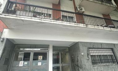 Cochera en Lomas de Zamora Oeste en excelente zona