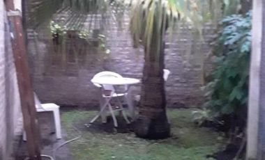 Casa en venta - 1 Dormitorio 2 Baños - 300Mts2 - Berazategui