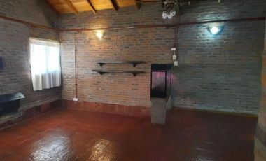 Casa en venta - 1 Dormitorio 2 Baños - 300Mts2 - Berazategui
