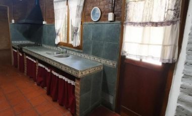 Casa en venta - 1 Dormitorio 2 Baños - 300Mts2 - Berazategui