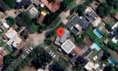 Casa en venta - 1 Dormitorio 2 Baños - 300Mts2 - Berazategui