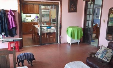 Casa en venta - 5 Dormitorios 3 Baños - 430Mts2 - Mar del Plata