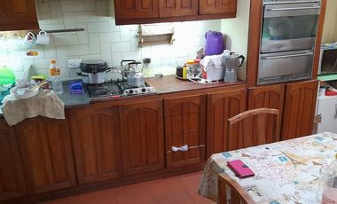 Casa en venta - 5 Dormitorios 3 Baños - 430Mts2 - Mar del Plata