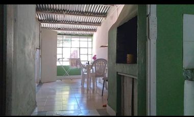 Casa en venta - 3 Dormitorios 1 Baño 1 Cochera - 312Mts2 - Pontevedra, Merlo