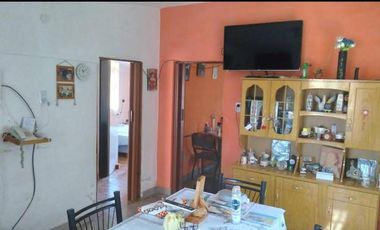 Casa en venta - 3 Dormitorios 1 Baño 1 Cochera - 312Mts2 - Pontevedra, Merlo