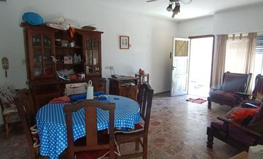 PH en venta - 2 Dormitorios 1 Baño 1 Cochera - 156Mts2 - Los Hornos