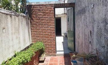 PH en venta - 2 Dormitorios 1 Baño 1 Cochera - 156Mts2 - Los Hornos