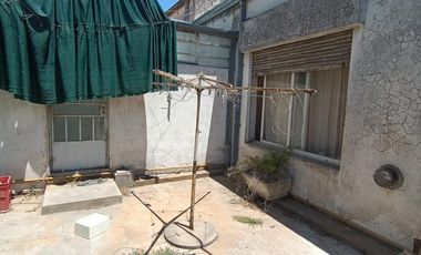 PH en venta - 2 Dormitorios 1 Baño 1 Cochera - 156Mts2 - Los Hornos