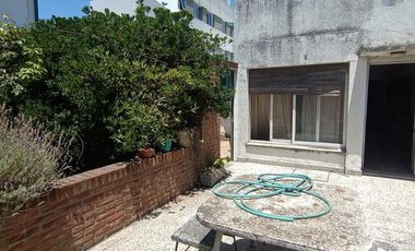 PH en venta - 2 Dormitorios 1 Baño 1 Cochera - 156Mts2 - Los Hornos