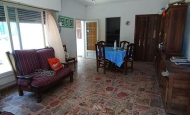 PH en venta - 2 Dormitorios 1 Baño 1 Cochera - 156Mts2 - Los Hornos