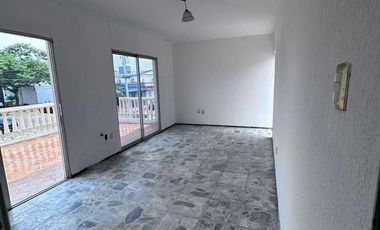 Casa en venta en Veracruz con 3 niveles Col. Zaragoza