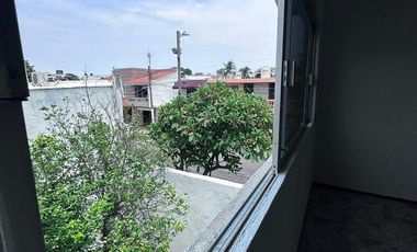 Casa en venta en Veracruz con 3 niveles Col. Zaragoza