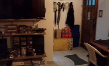 Casa en venta - 2 Dormitorios 1 Baño - Cochera - 2812Mts2 - Miramar