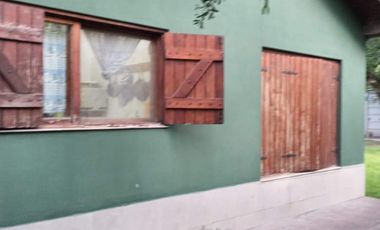 Casa en venta - 2 Dormitorios 1 Baño - Cochera - 2812Mts2 - Miramar