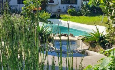 Casa en venta - 4 Dormitorios 2 Baños - Cocheras - 810Mts2 - Las Acequias, Roldán