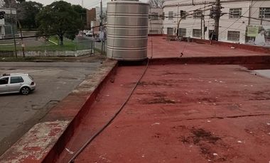 Departamento en venta - 3 Dormitorios 1 Baño - Local - 324Mts2 - San Martin