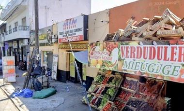 Departamento en venta - 3 Dormitorios 1 Baño - Local - 324Mts2 - San Martin