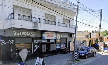 Departamento en venta - 3 Dormitorios 1 Baño - Local - 324Mts2 - San Martin