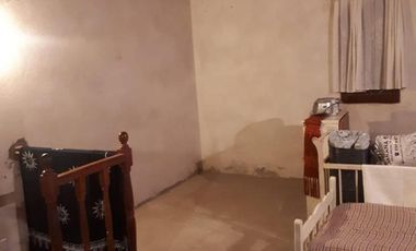 Casa en venta - 3 Dormitorios 1 Baño - Cocheras - Monoambiente - 200Mts2 - Santa Clara del Mar