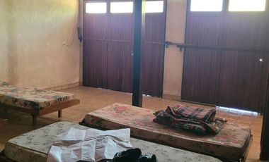 Casa en venta - 2 Dormitorios 2 Baños - 1.332 Mts2 - Arturo Seguí