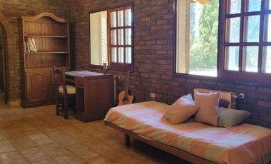 Casa en venta - 2 Dormitorios 2 Baños - 1.332 Mts2 - Arturo Seguí