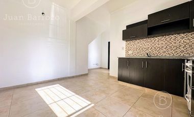 Venta Departamento de 2 ambientes en Banfield Este.