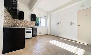 Venta Departamento de 2 ambientes en Banfield Este.