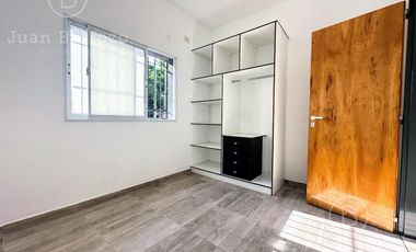 Venta Departamento de 2 ambientes en Banfield Este.