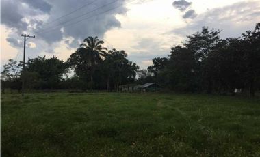 Vendo Lote de terreno , con casa de encargado ,y servicios Restrepo