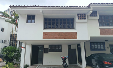 SAN FRANCISCO / LOS FLAMINGO / 228M / 4 HABITACION / 2 PARKING