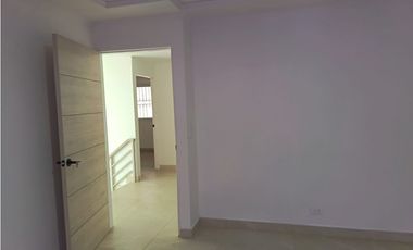 SAN FRANCISCO / LOS FLAMINGO / 228M / 4 HABITACION / 2 PARKING