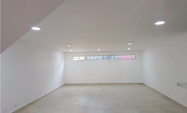 SAN FRANCISCO / LOS FLAMINGO / 228M / 4 HABITACION / 2 PARKING