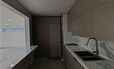 SAN FRANCISCO / LOS FLAMINGO / 228M / 4 HABITACION / 2 PARKING