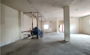 Local Comercial 630m2 en alquiler de dos plantas en La Chorrera (DR)